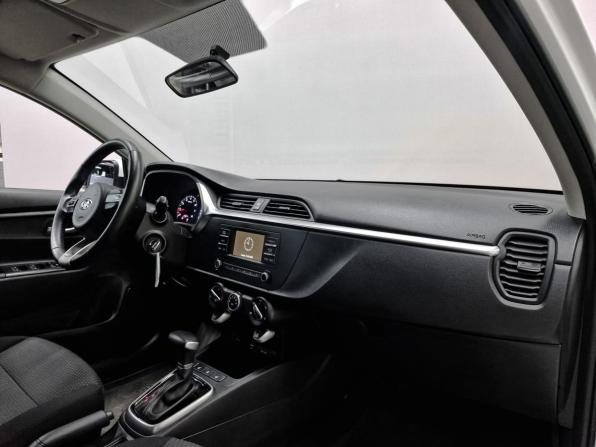 Kia Rio IV Рестайлинг с пробегом 2021 года, цена 1 420 000 рублей, 94620 км, седан, Автокод Объявления