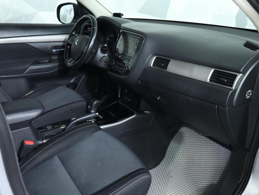 Mitsubishi Outlander III Рестайлинг 2 Москва  - изображение 23