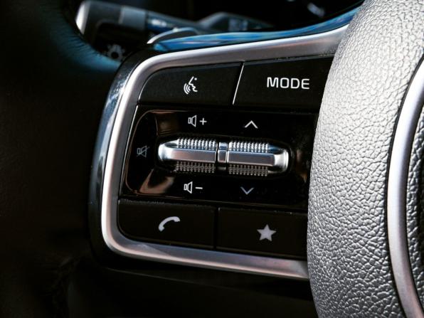 Kia Carnival IV с пробегом 2021 года, цена 4 500 000 рублей, 56369 км, минивэн, Автокод Объявления