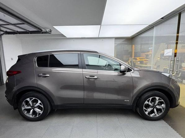 Kia Sportage IV Рестайлинг с пробегом 2019 года, цена 2 399 000 рублей, 86165 км, внедорожник, Автокод Объявления