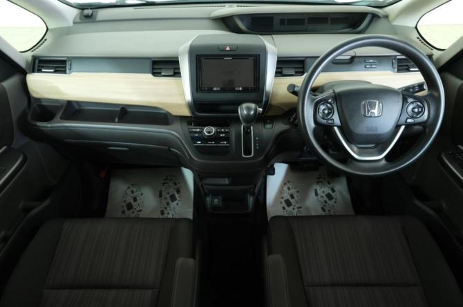 Honda Freed II с пробегом 2016 года, цена 1 699 000 рублей, 67054 км, компактвэн, Автокод Объявления