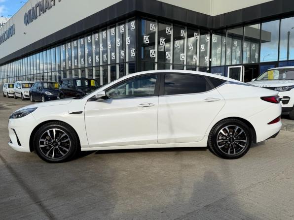 JAC J7 I с пробегом 2023 года, цена 1 277 000 рублей, 64780 км, лифтбек, Автокод Объявления