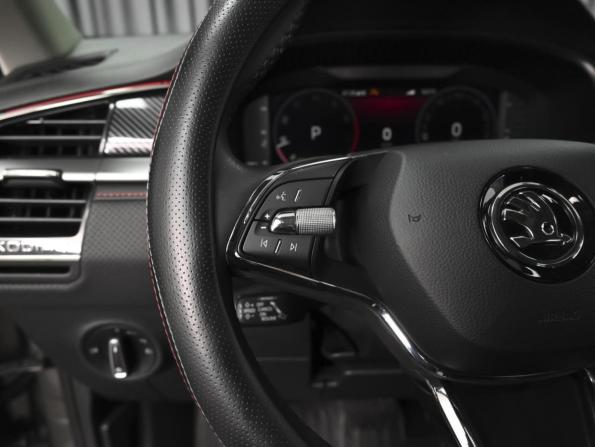 Skoda Kodiaq GT с пробегом 2023 года, цена 4 072 000 рублей, 45643 км, внедорожник, Автокод Объявления