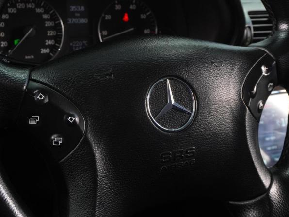 Mercedes-Benz C-Класс II (W203) Рестайлинг с пробегом 2004 года, цена 599 000 рублей, 370380 км, седан, Автокод Объявления