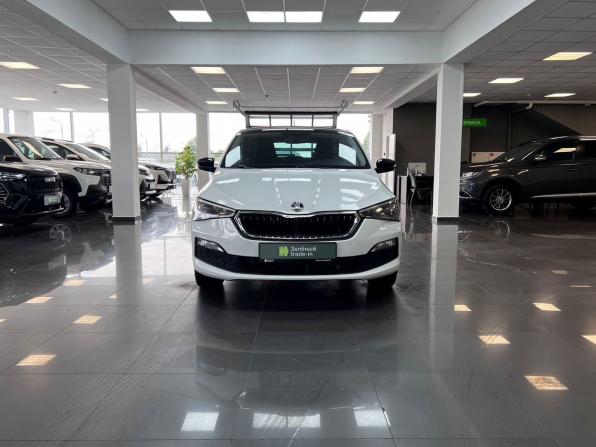Skoda Rapid II с пробегом 2021 года, цена 1 595 000 рублей, 100507 км, лифтбек, Автокод Объявления