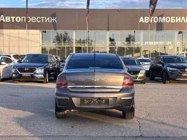 Opel Astra H Рестайлинг с пробегом 2012 года, цена 505 000 рублей, 226647 км, седан, Автокод Объявления