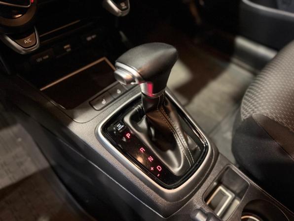 Kia Rio IV Рестайлинг с пробегом 2021 года, цена 1 780 000 рублей, 38640 км, седан, Автокод Объявления