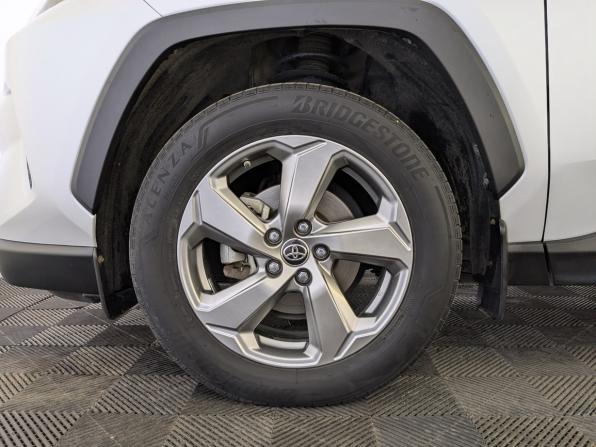 Toyota RAV4 V (XA50) с пробегом 2021 года, цена 3 210 000 рублей, 68974 км, внедорожник, Автокод Объявления