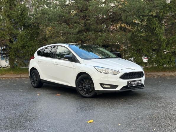 Ford Focus III Рестайлинг с пробегом 2017 года, цена 979 000 рублей, 165929 км, хэтчбек, Автокод Объявления