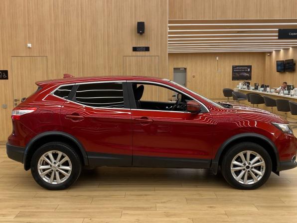 Nissan Qashqai II с пробегом 2018 года, цена 1 648 000 рублей, 119136 км, внедорожник, Автокод Объявления