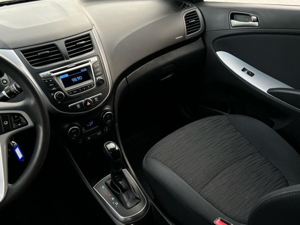 Hyundai Solaris I Рестайлинг с пробегом 2015 года, цена 1 245 000 рублей, 97067 км, седан, Автокод Объявления