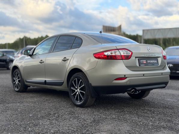 Renault Fluence I Рестайлинг с пробегом 2014 года, цена 685 000 рублей, 190156 км, седан, Автокод Объявления