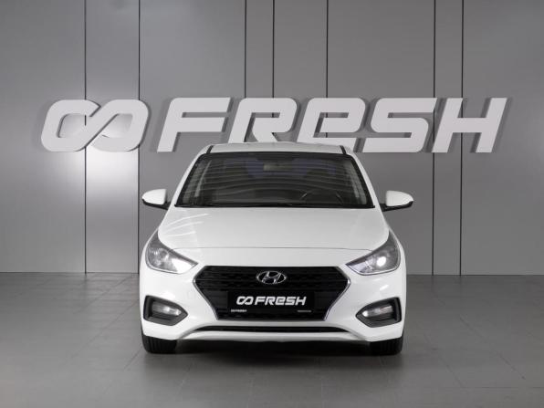 Hyundai Solaris II с пробегом 2017 года, цена 1 449 000 рублей, 120740 км, седан, Автокод Объявления