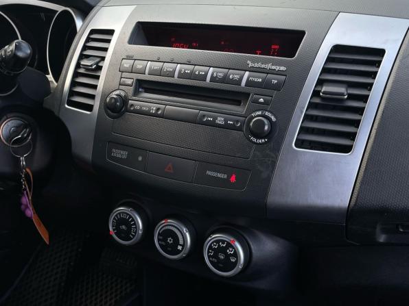 Mitsubishi Outlander II с пробегом 2008 года, цена 890 000 рублей, 230000 км, внедорожник, Автокод Объявления