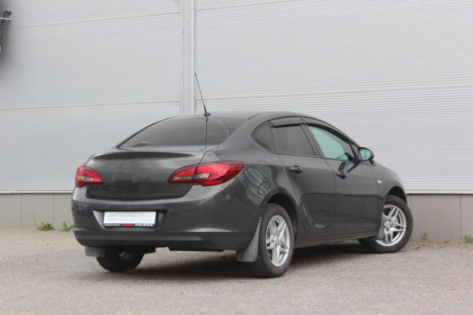 Opel Astra J Рестайлинг с пробегом 2014 года, цена 817 000 рублей, 195352 км, седан, Автокод Объявления