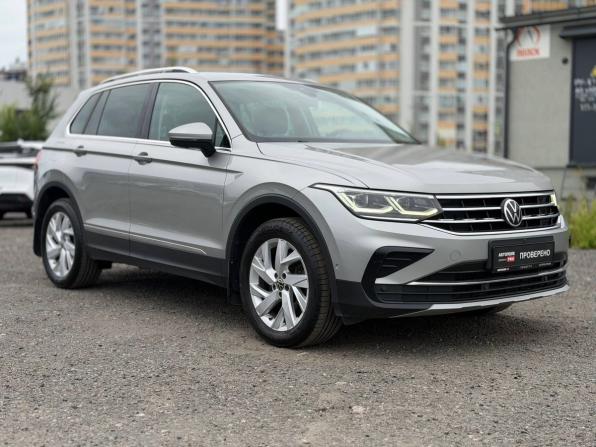 Volkswagen Tiguan II Рестайлинг с пробегом 2021 года, цена 3 095 000 рублей, 97661 км, внедорожник, Автокод Объявления