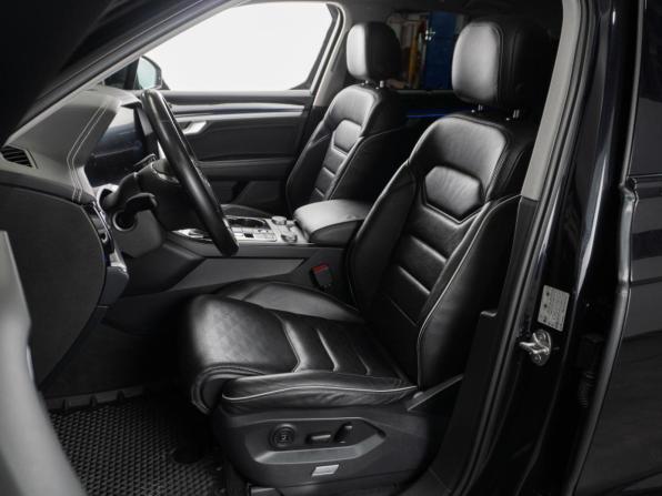Volkswagen Touareg III с пробегом 2019 года, цена 4 829 000 рублей, 179940 км, внедорожник, Автокод Объявления