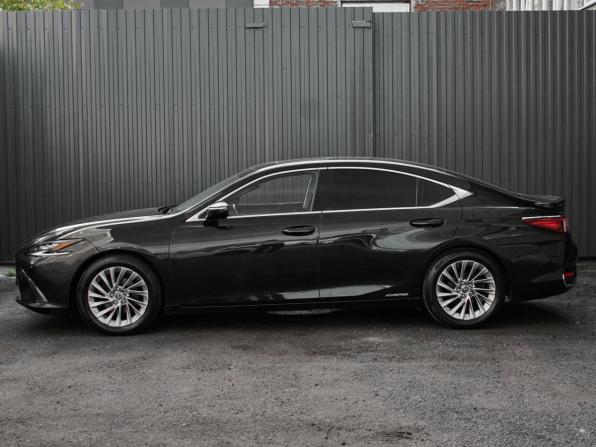 Lexus ES VII с пробегом 2021 года, цена 3 490 000 рублей, 68951 км, седан, Автокод Объявления