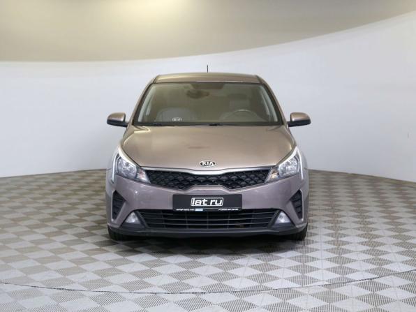 Kia Rio IV Рестайлинг с пробегом 2020 года, цена 1 425 000 рублей, 104067 км, седан, Автокод Объявления