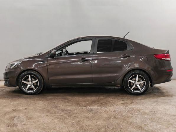 Kia Rio III Рестайлинг с пробегом 2015 года, цена 890 000 рублей, 215428 км, седан, Автокод Объявления