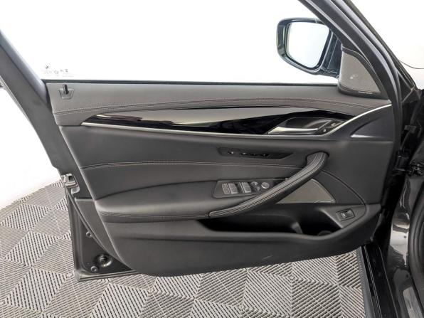 BMW 5 серии VII (G30/G31/G38) Рестайлинг с пробегом 2022 года, цена 5 550 000 рублей, 46630 км, седан, Автокод Объявления