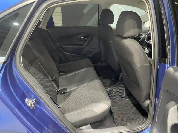 Volkswagen Polo V Рестайлинг с пробегом 2018 года, цена 970 000 рублей, 102000 км, седан, Автокод Объявления
