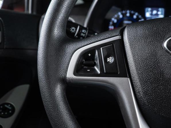 Hyundai Solaris I Рестайлинг с пробегом 2016 года, цена 1 119 000 рублей, 115272 км, седан, Автокод Объявления