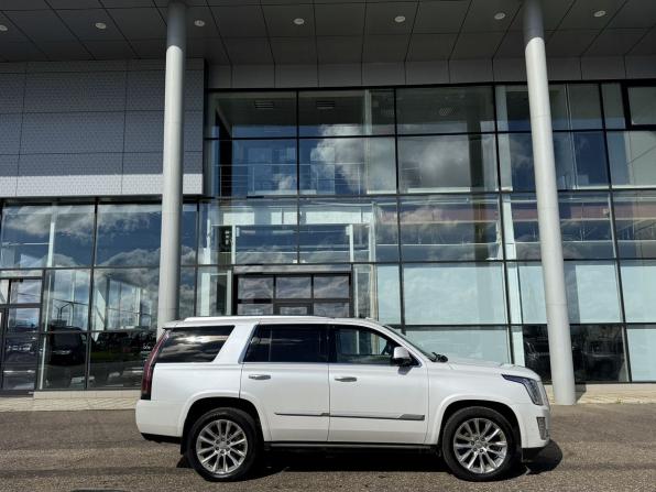 Cadillac Escalade IV с пробегом 2020 года, цена 4 300 000 рублей, 180366 км, внедорожник, Автокод Объявления