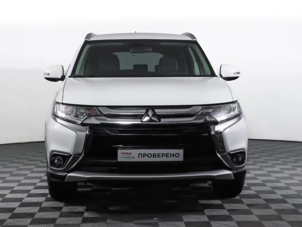 Mitsubishi Outlander III Рестайлинг 2 с пробегом 2015 года, цена 1 843 000 рублей, 75600 км, внедорожник, Автокод Объявления