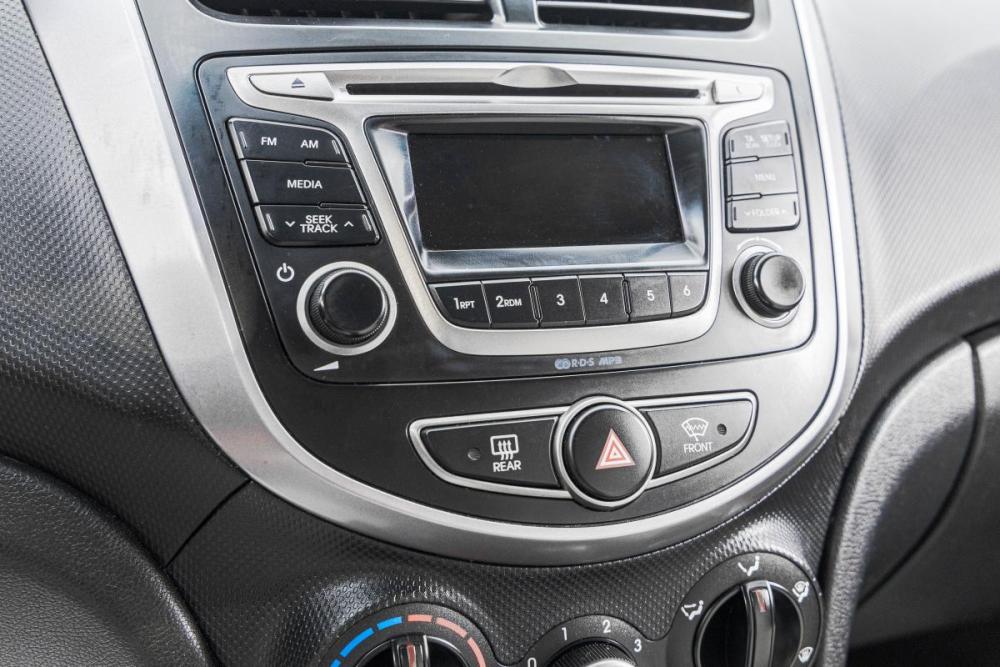 Hyundai Solaris I Рестайлинг Барнаул  - изображение 19