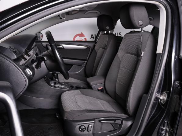 Volkswagen Passat B7 с пробегом 2011 года, цена 999 000 рублей, 278000 км, седан, Автокод Объявления