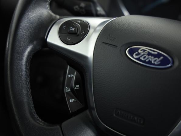 Ford Kuga II с пробегом 2015 года, цена 1 299 000 рублей, 133097 км, внедорожник, Автокод Объявления