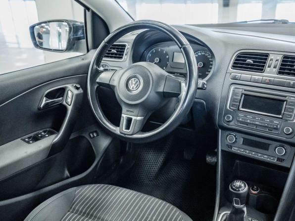Volkswagen Polo V с пробегом 2013 года, цена 717 000 рублей, 126861 км, седан, Автокод Объявления
