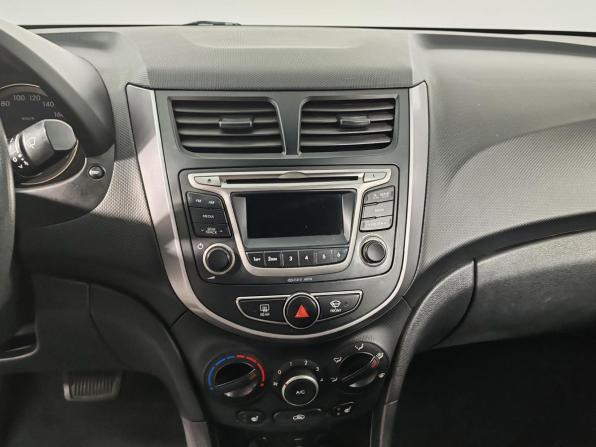 Hyundai Solaris I Рестайлинг с пробегом 2014 года, цена 875 000 рублей, 176342 км, седан, Автокод Объявления