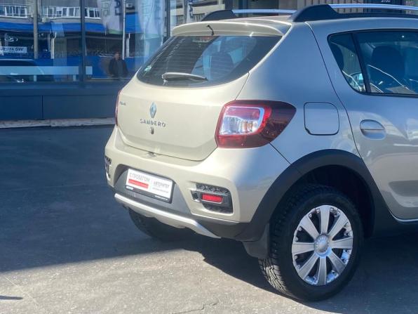 Renault Sandero II с пробегом 2016 года, цена 739 000 рублей, 191164 км, хэтчбек, Автокод Объявления