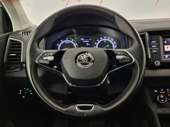 Skoda Karoq I с пробегом 2022 года, цена 2 599 000 рублей, 74740 км, внедорожник, Автокод Объявления