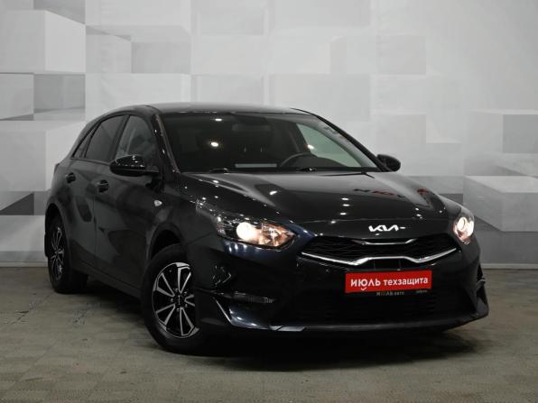 Kia Ceed III Рестайлинг с пробегом 2022 года, цена 2 450 000 рублей, 56577 км, хэтчбек, Автокод Объявления