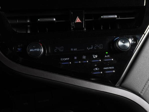 Toyota Camry VIII (XV70) Рестайлинг с пробегом 2021 года, цена 2 999 000 рублей, 135525 км, седан, Автокод Объявления