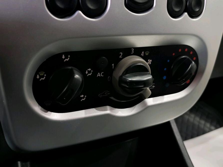 Renault Logan I Рестайлинг Ставрополь  - изображение 12