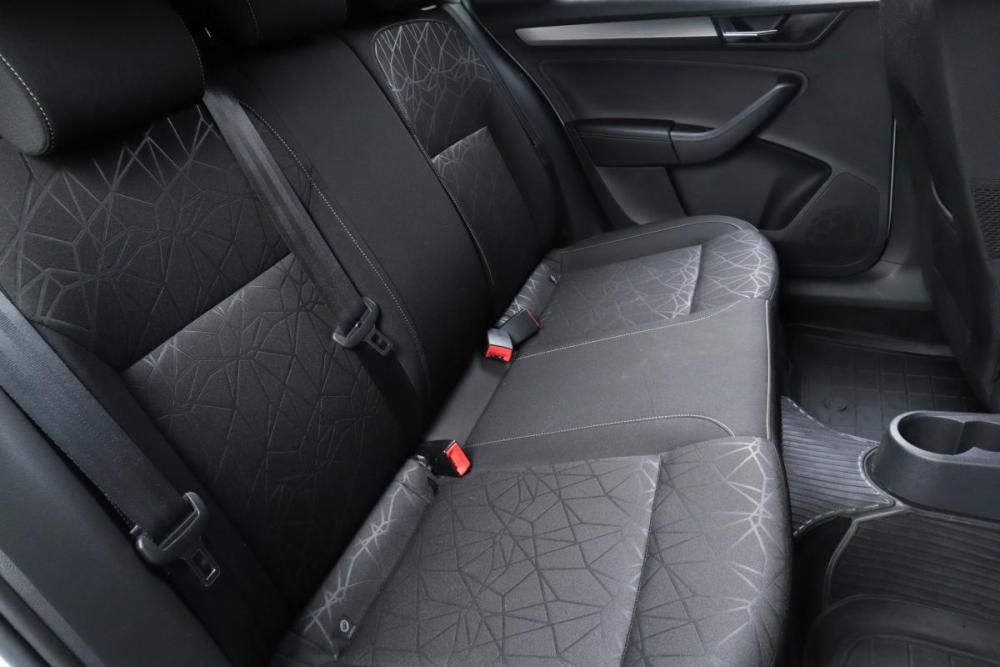 Skoda Rapid I Рестайлинг Челябинск  - изображение 21