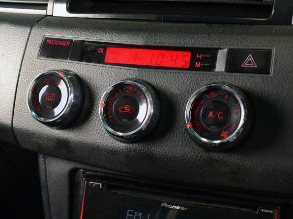 Toyota WiLL II (VS) с пробегом 2001 года, цена 487 999 рублей, 443231 км, хэтчбек, Автокод Объявления