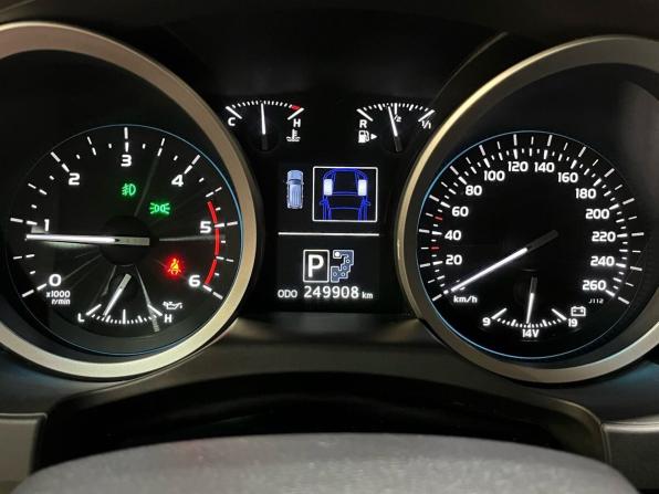 Toyota Land Cruiser 200 Series с пробегом 2012 года, цена 3 730 000 рублей, 249907 км, внедорожник, Автокод Объявления