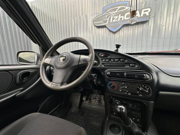 Chevrolet Niva I Рестайлинг с пробегом 2015 года, цена 459 000 рублей, 151500 км, внедорожник, Автокод Объявления