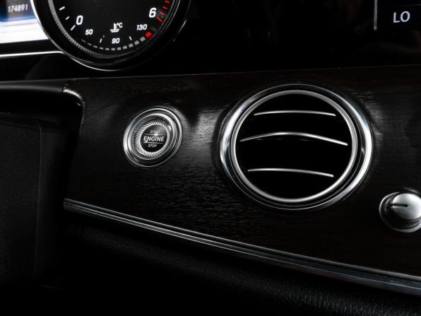 Mercedes-Benz E-Класс V (W213 S213 C238) с пробегом 2019 года, цена 2 499 000 рублей, 174890 км, седан, Автокод Объявления