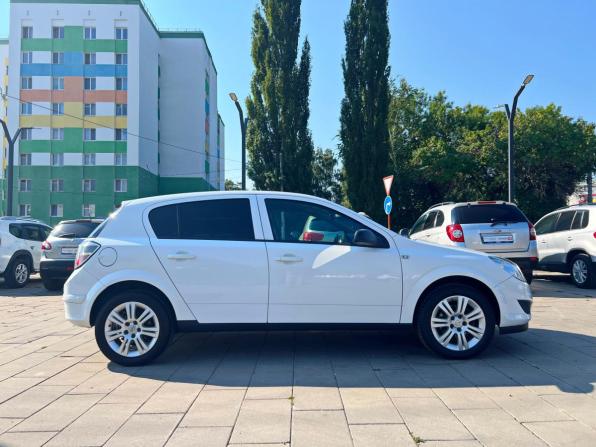 Opel Astra H Рестайлинг с пробегом 2011 года, цена 548 000 рублей, 202384 км, хэтчбек, Автокод Объявления