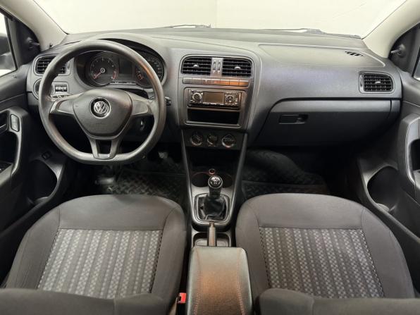 Volkswagen Polo V Рестайлинг с пробегом 2015 года, цена 890 000 рублей, 94782 км, седан, Автокод Объявления