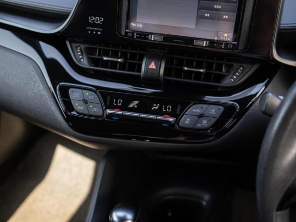 Toyota C-HR I с пробегом 2019 года, цена 2 149 000 рублей, 100352 км, внедорожник, Автокод Объявления
