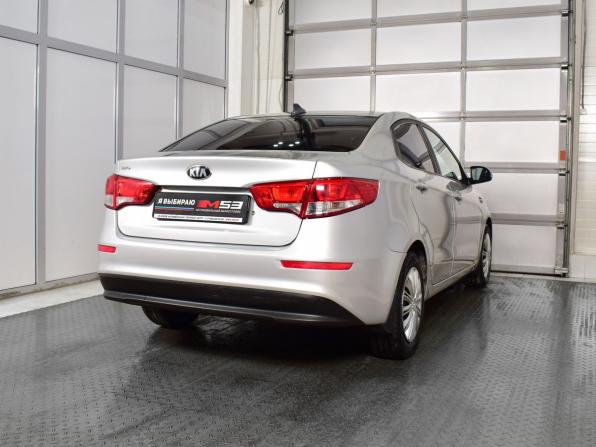 Kia Rio III Рестайлинг с пробегом 2017 года, цена 935 999 рублей, 113779 км, седан, Автокод Объявления