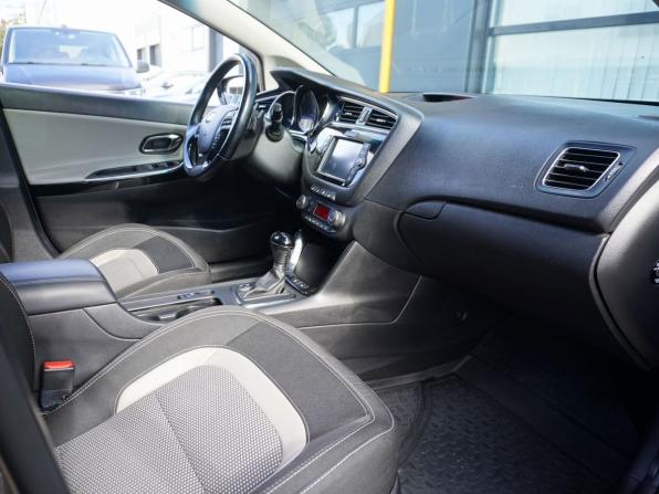 Kia Ceed II Рестайлинг с пробегом 2015 года, цена 1 217 000 рублей, 214590 км, универсал, Автокод Объявления