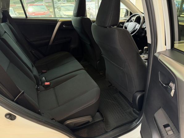 Toyota RAV4 IV (XA40) с пробегом 2015 года, цена 1 990 000 рублей, 43437 км, внедорожник, Автокод Объявления